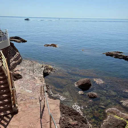 Calme Vue Pieds Dans L'eau * Saint-Raphaël